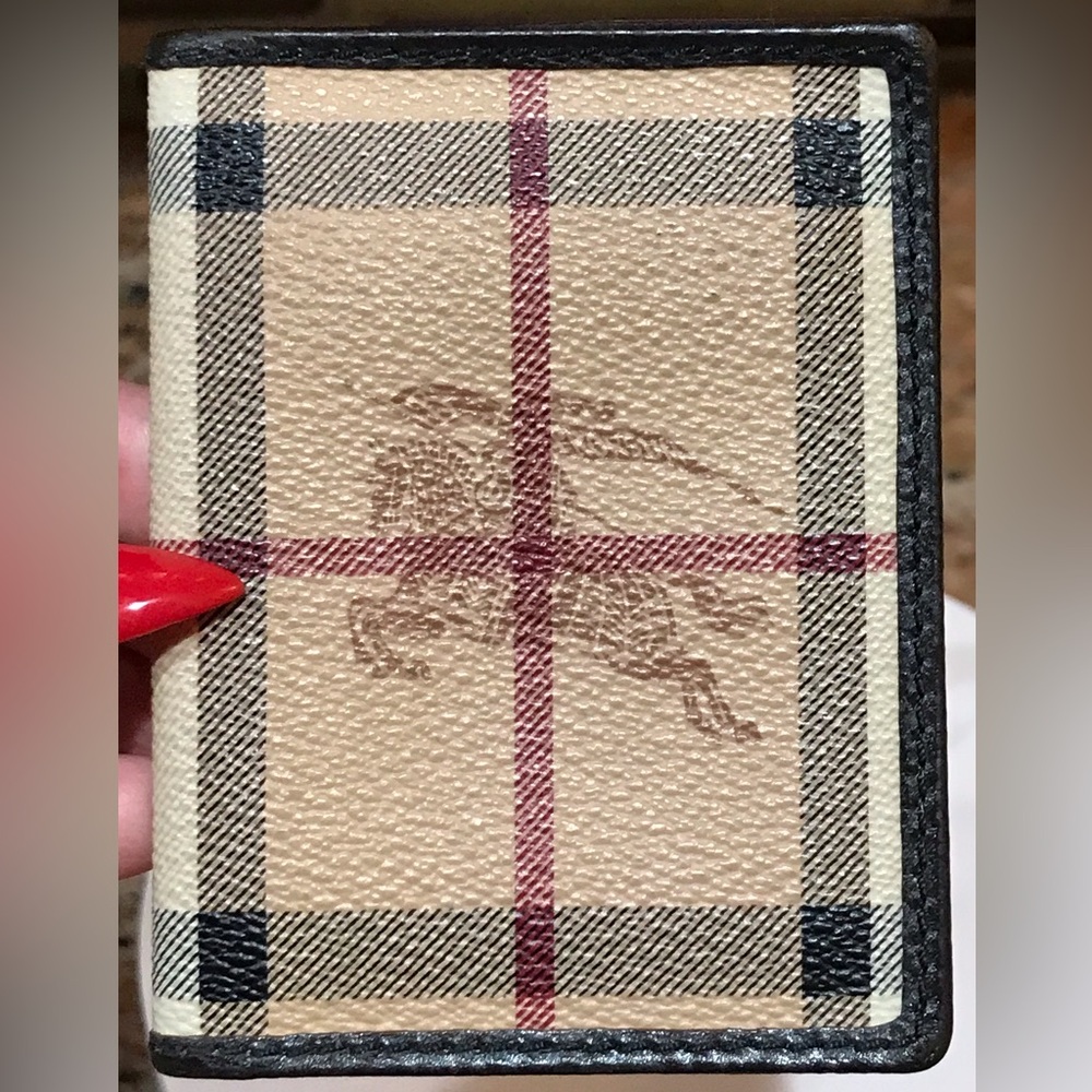 Burberry Nova Check Card/ID Holder 😍❤️ - Picture 15 of 17